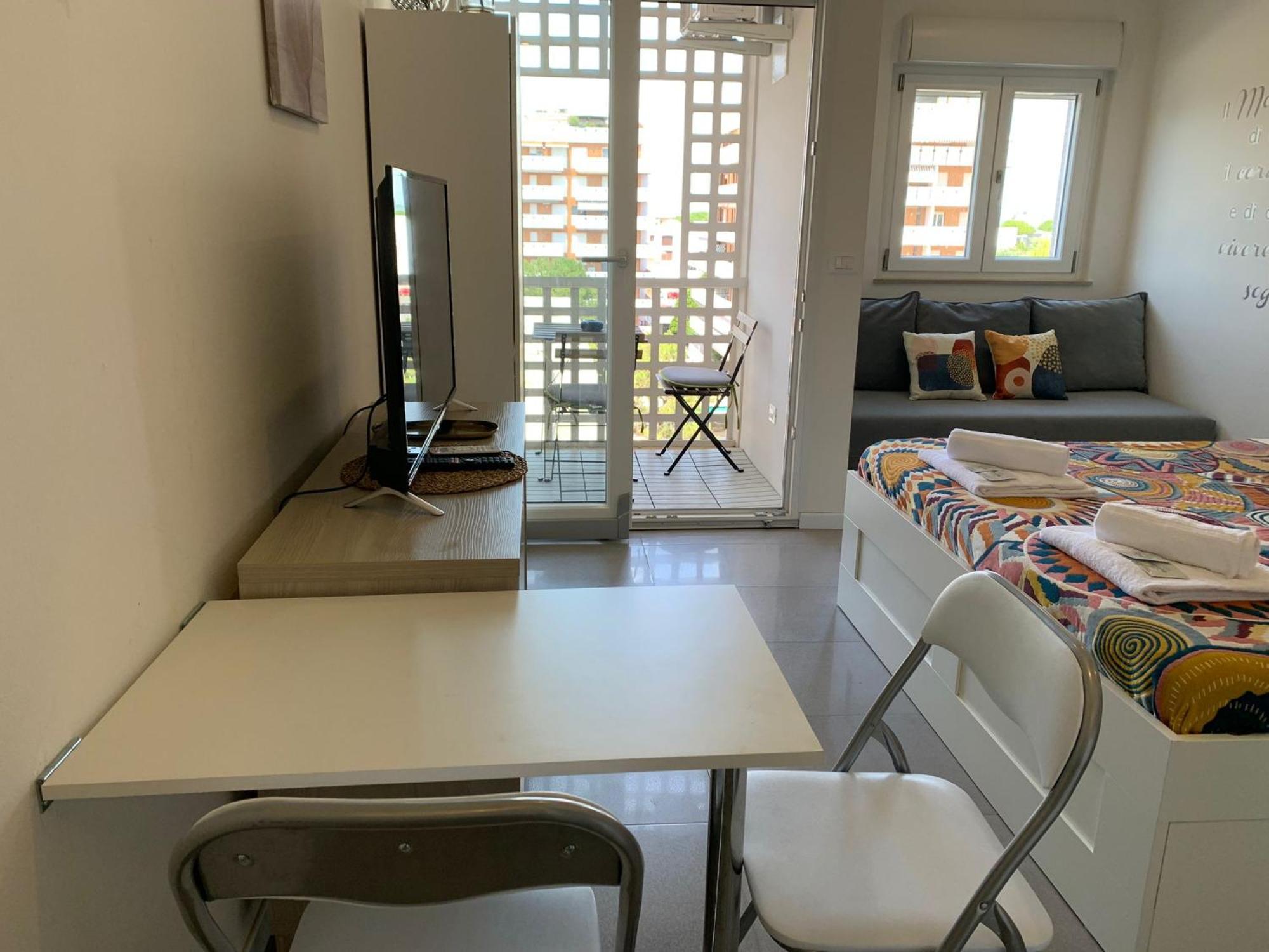 Monolocale Con Terrazza E Cucina Apartment Lignano Sabbiadoro Luaran gambar
