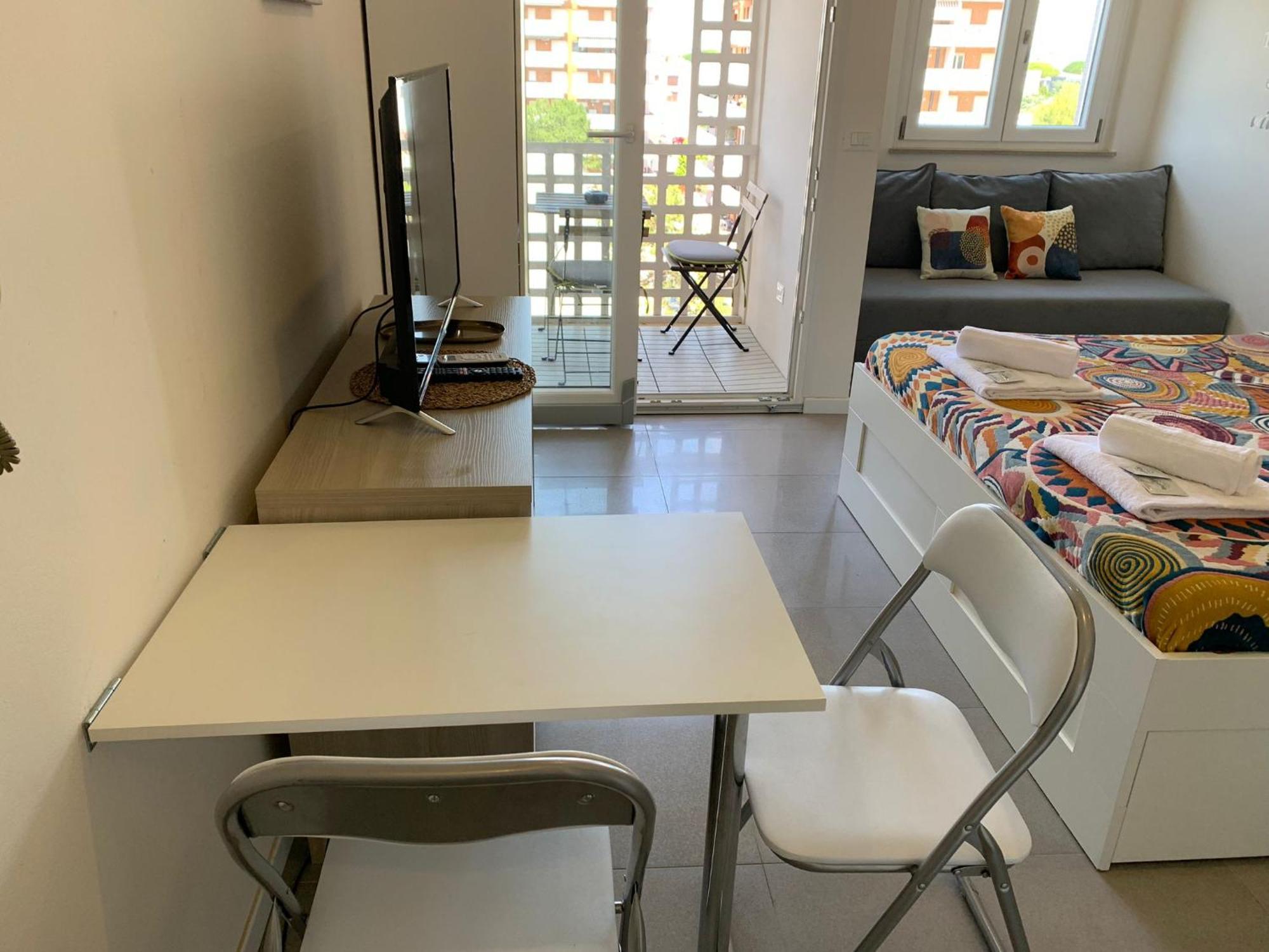 Monolocale Con Terrazza E Cucina Apartment Lignano Sabbiadoro Luaran gambar